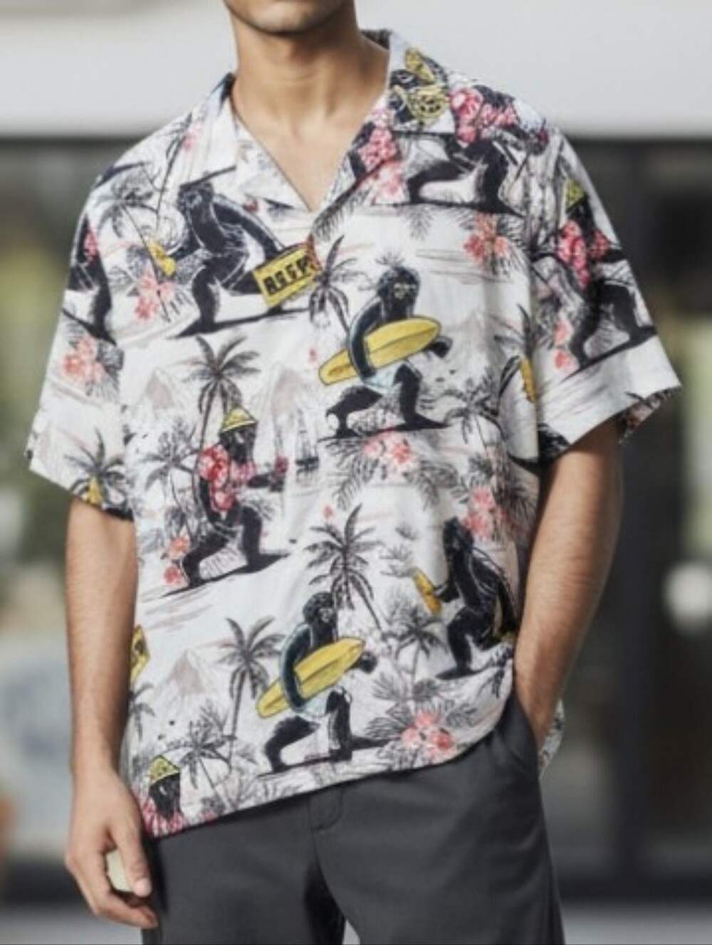 Men's White ACE Hawaiian Tropical Surf Print Short Sleeve Shirt W Bigfoot Sz L